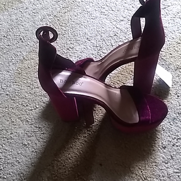 Shoes N Handbags. - Picture 8 of 8